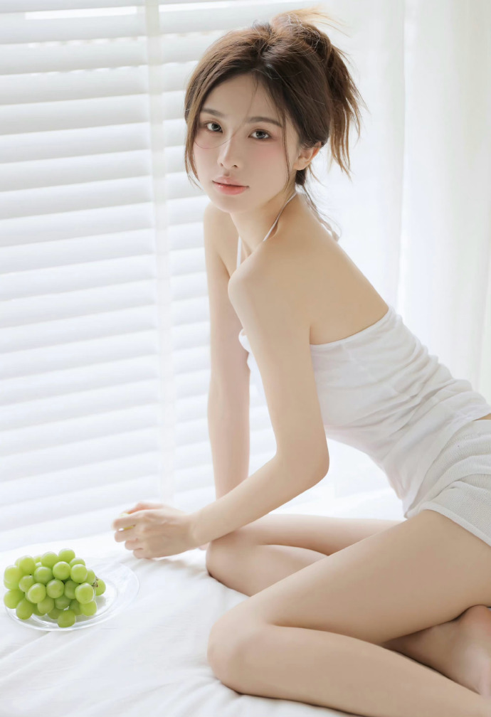 假面女郎 封面